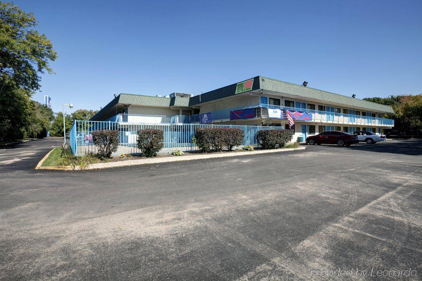 Travelodge By Wyndham Grand Rapids North Walker Bagian luar foto
