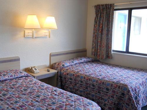 Travelodge By Wyndham Grand Rapids North Walker Ruang foto