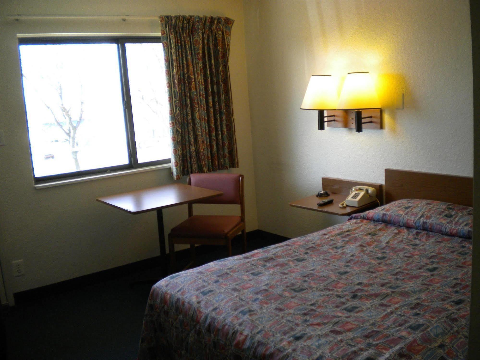Travelodge By Wyndham Grand Rapids North Walker Ruang foto
